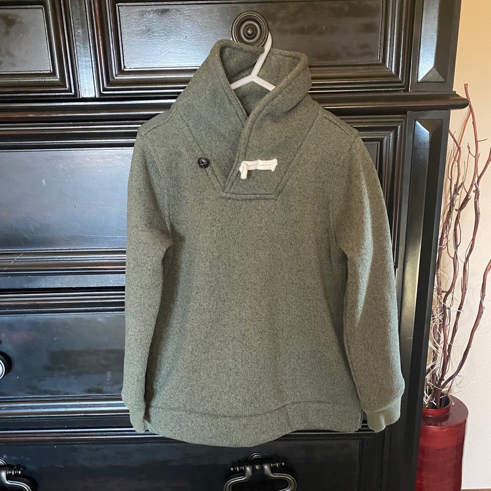 Boys Oshkosh Sweater size 6